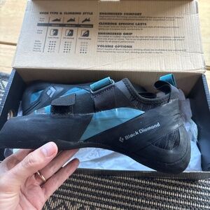 BLACK DIAMOND Women’s Focus sz9